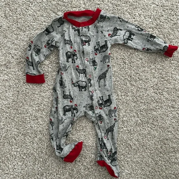 Mommy and Me Matching Christmas Pajamas - Picture 2 of 7